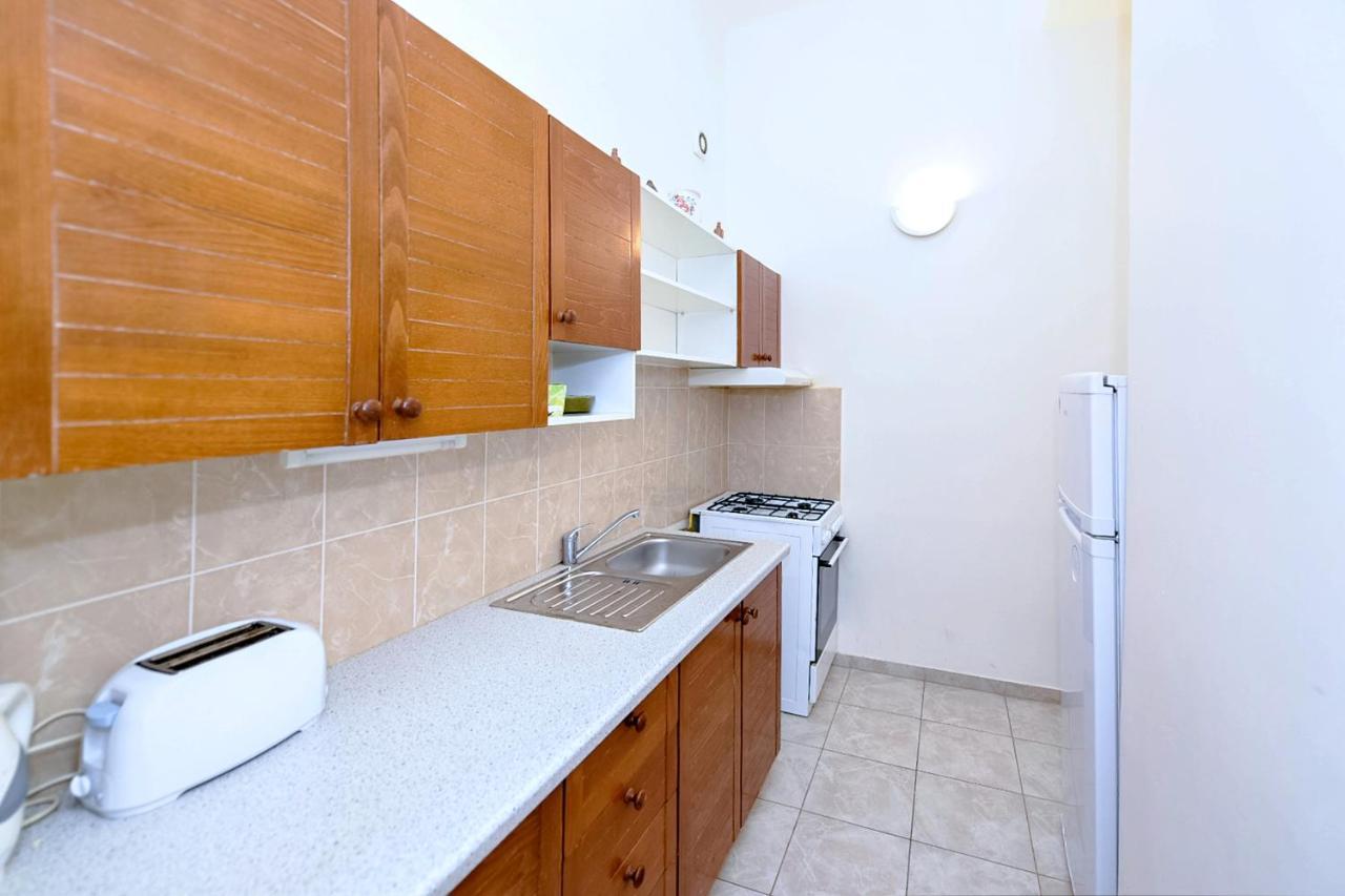 Apartments Vezenska Prague Exterior photo