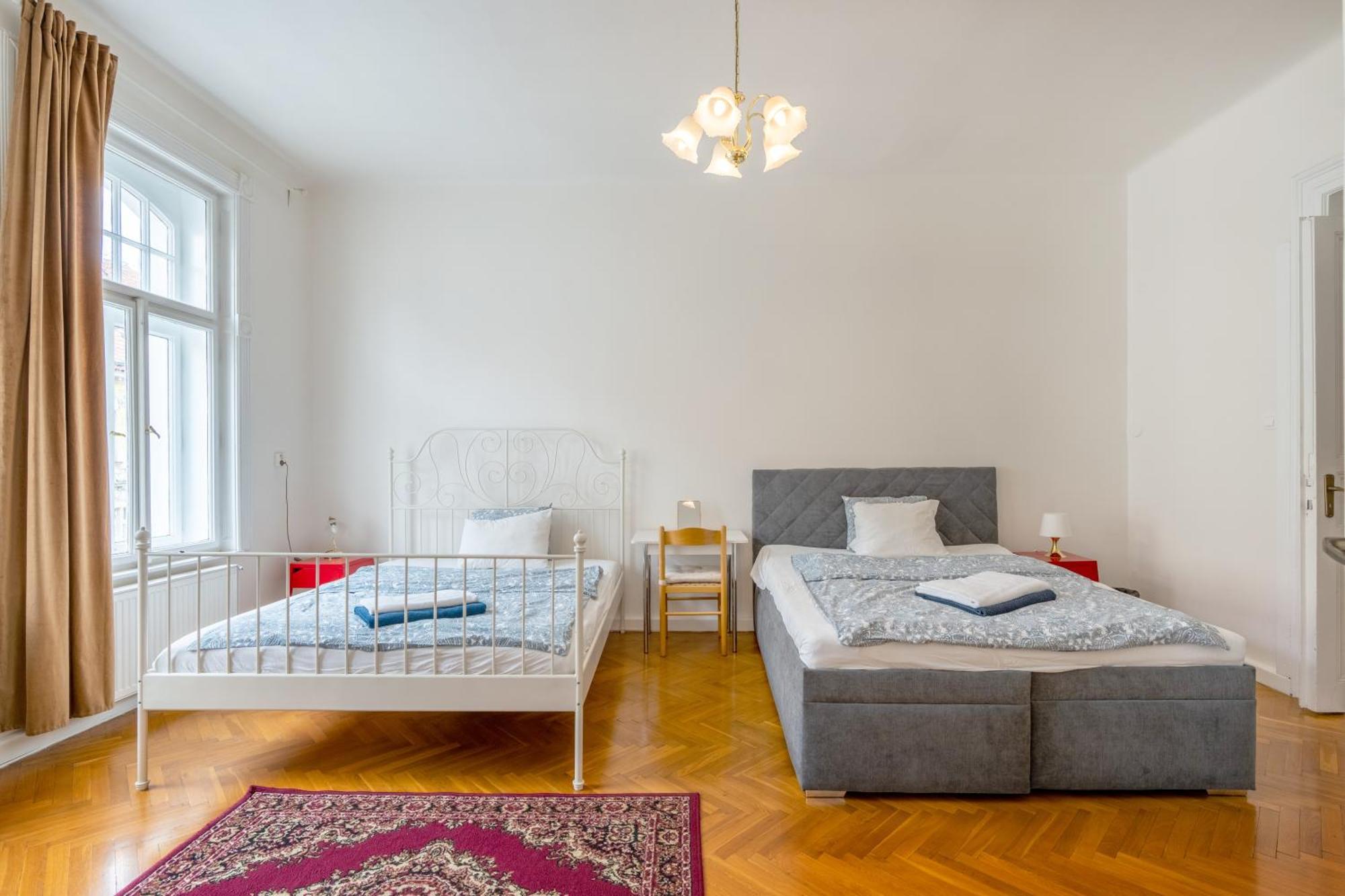 Apartments Vezenska Prague Room photo
